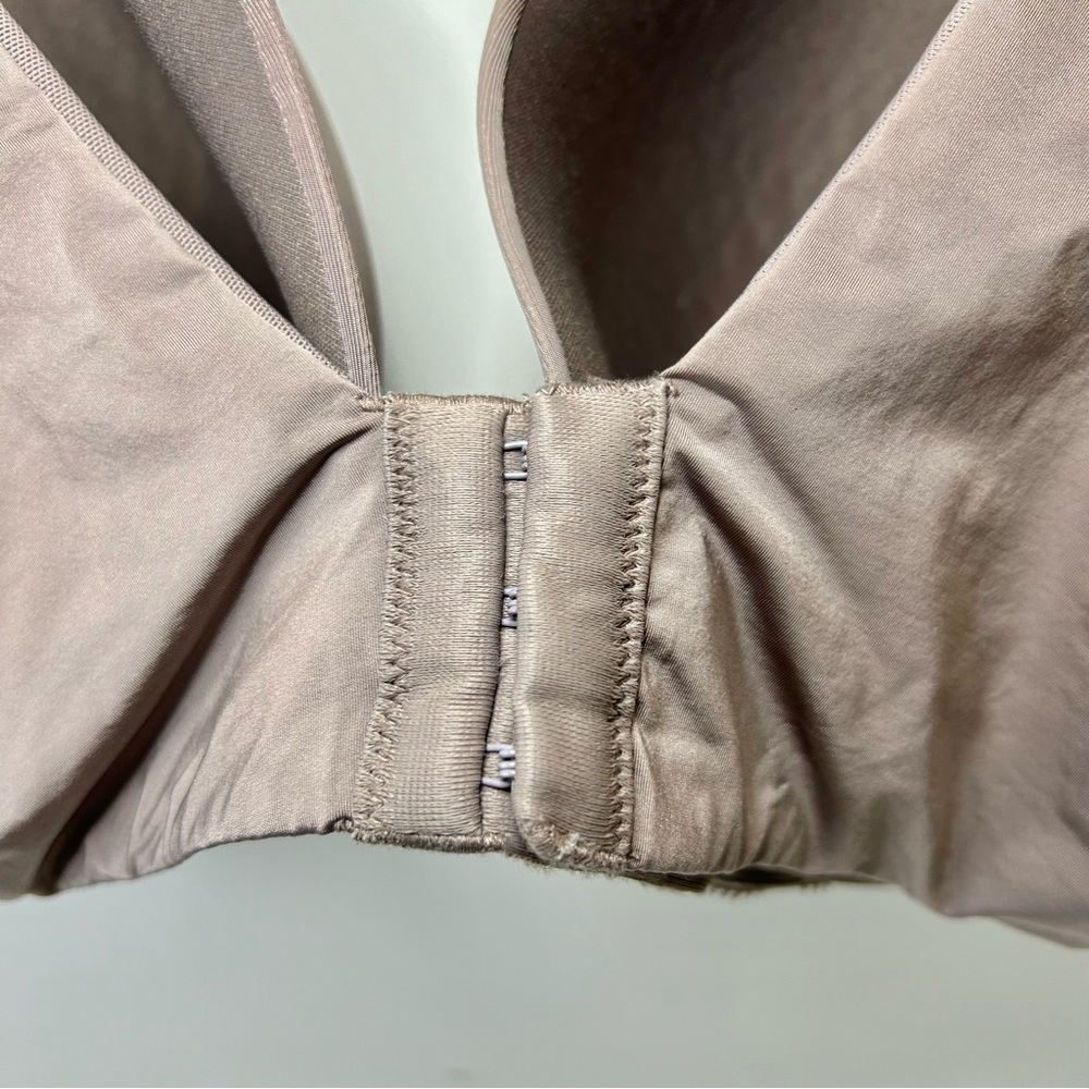 Torrid Curves Neutral Grey Brown Adjustable Strap Lightly Lined Bra 44C - Picture 6 of 14